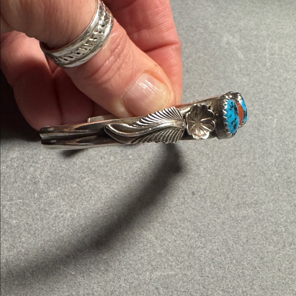 VTG Southwestern Native American Sterling Silver Cuff Turquoise & Coral mark RB - Picture 4 of 5